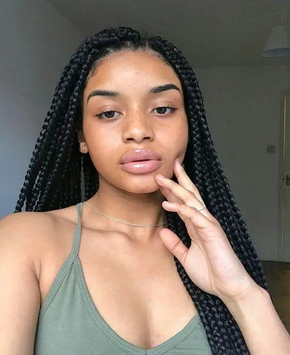 Box braids Jamaica hairstyle for vacation